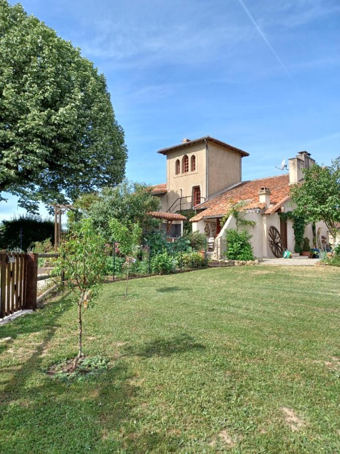 La Grange Terrou Pensionat Saint-Germain-de-Confolens Eksteriør billede